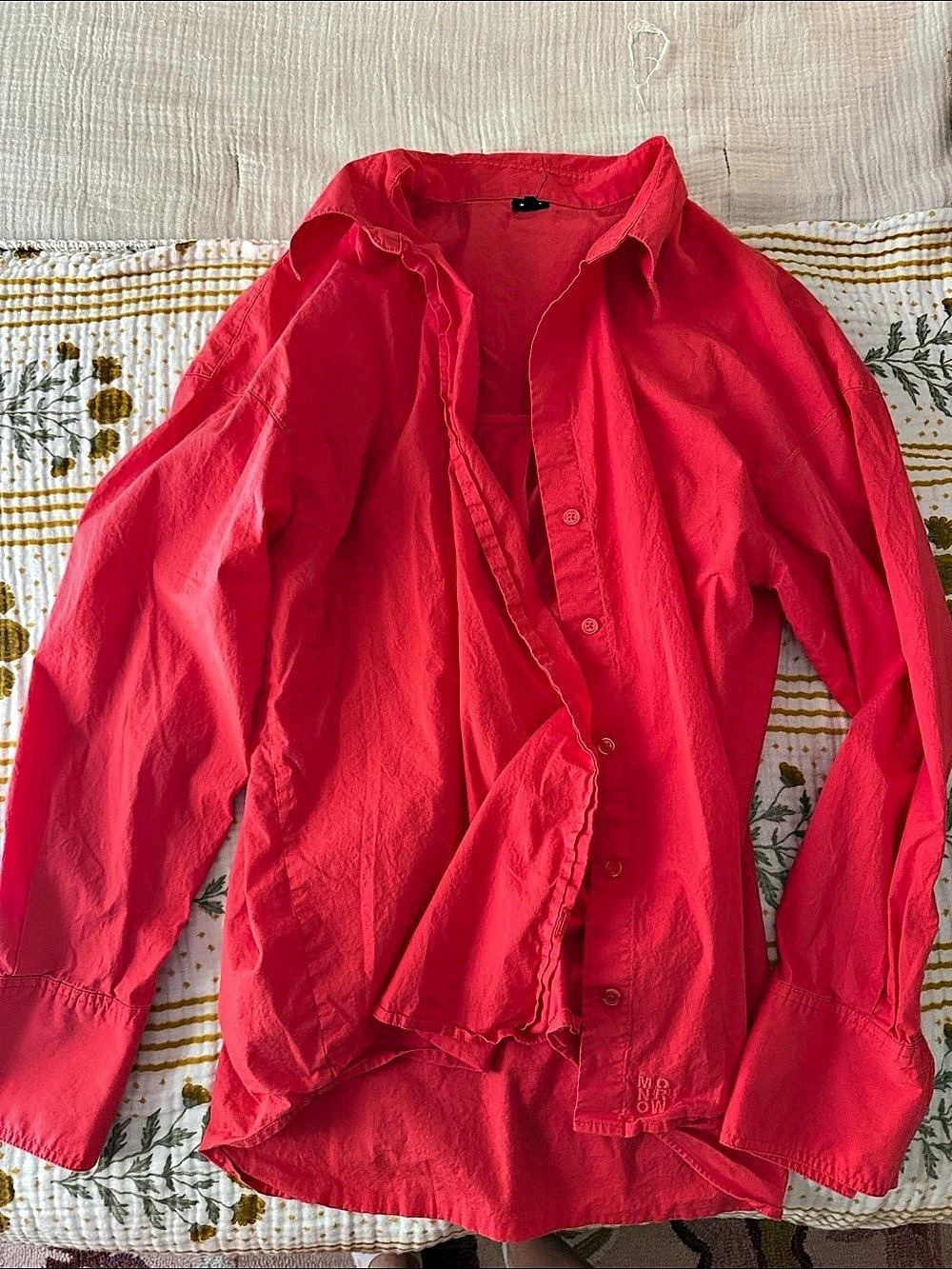 Monrow Button Down Shirt in Pink Size Medium